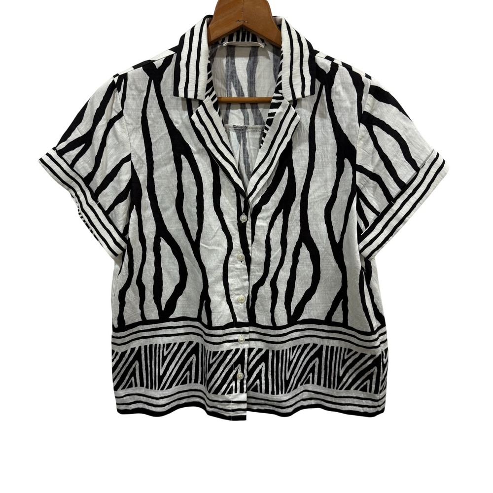 Doe and Rae Zebra Print Short Sleeve Button Down Shirt Black White Small